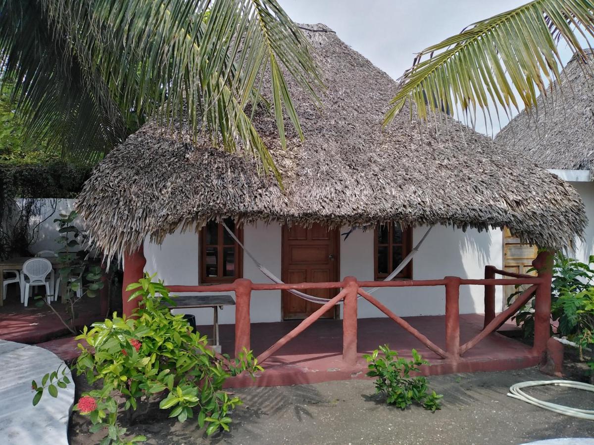 Bungalows Familiares 몬테리코 외부 사진
